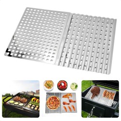 Cheqo® 2 Stuks Barbecue RVS Grillplaten - Grillrooster - Hapjesrooster 30x23cm - Vetdruipende Gleufjes - Ideaal voor Vlees, Groenten, Vis - Bakplaat voor BBQ - Barbecue Grillplaat