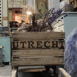 Houten Kist UTRECHT | LiefsLabel | Handgemaakt | Krat | Fruitkist | Veilingkrat | Souvenir | Opbergkist | Speelgoedkist | Krantenbak | Verhuiscadeau | Cadeau Housewarming | Vintage