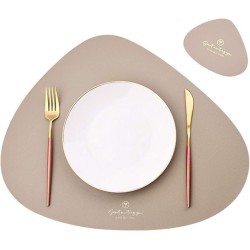 Set van 4 placemats en onderzetters, driehoekig, ovaal, leeg, afwasbaar, waterdicht, oliebestendig, antislip, hittebestendig (beige, set van 6)